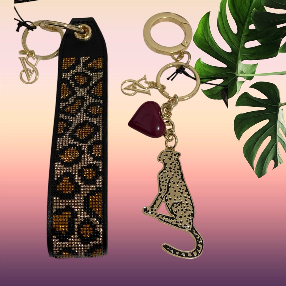NEW Victoria’s Secret LEOPARD RHINESTONE WRISTLET And KEYCHAIN